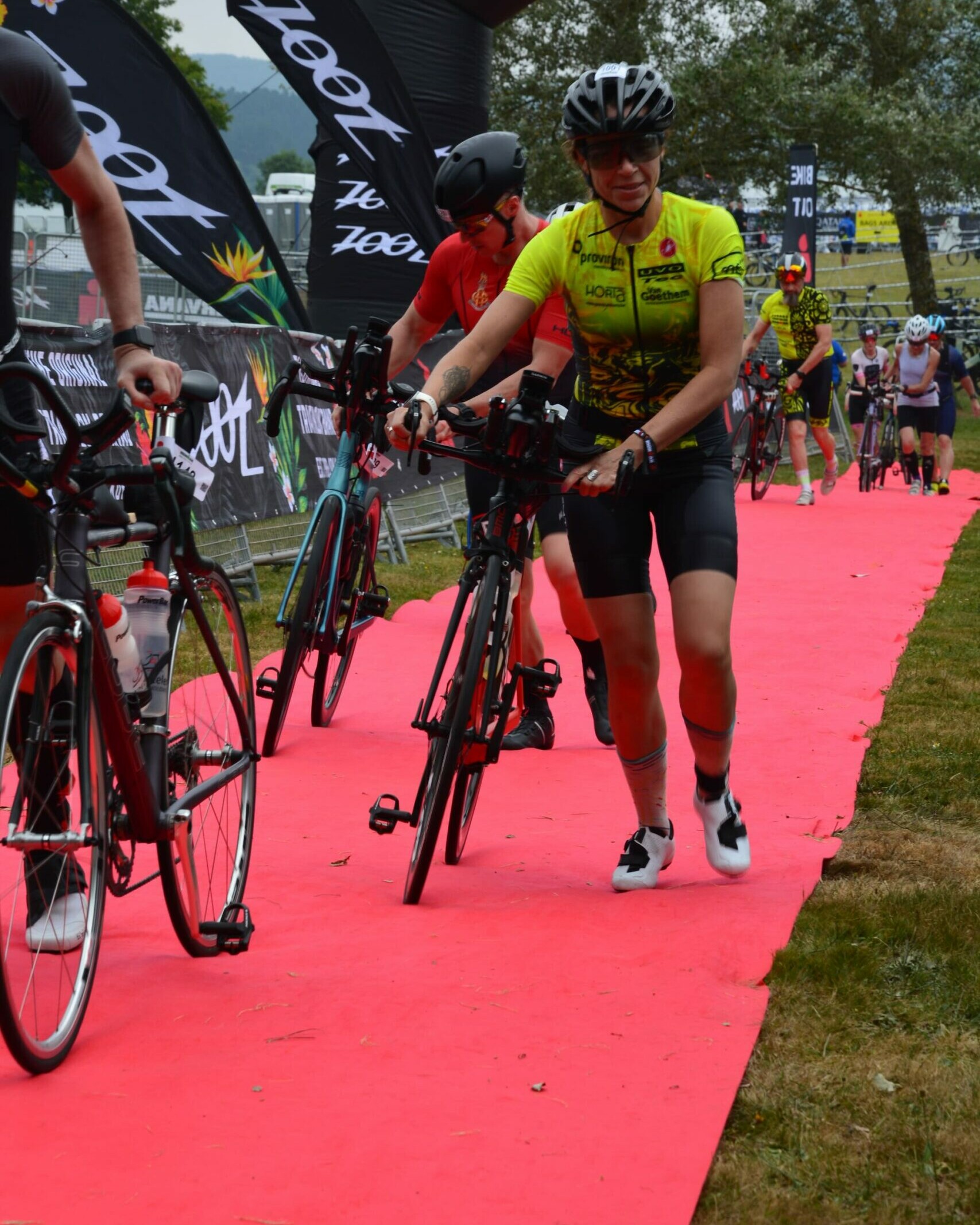 An Van de Velde - Vitoria start fietsen